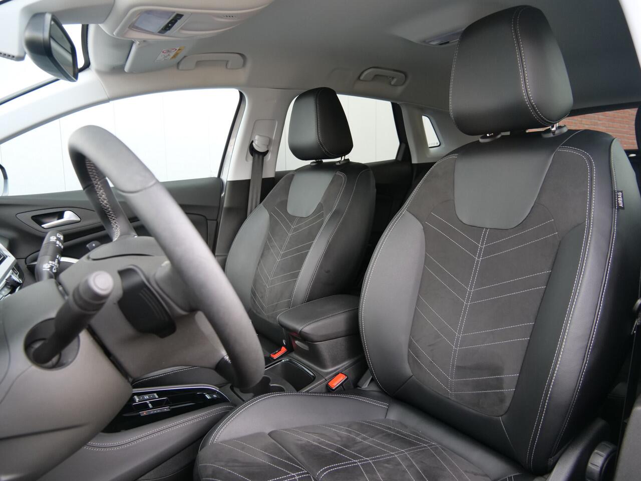 Opel Grandland 1.2 Turbo 130pk Ultimate Automaat Navigatie / LED / Camera / 19 Inch