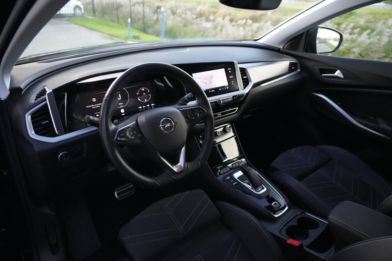 Opel Grandland 1.6 Turbo Plug-In Hybrid Elegance 225pk Navigatie/Stoelverwarming/360Camera