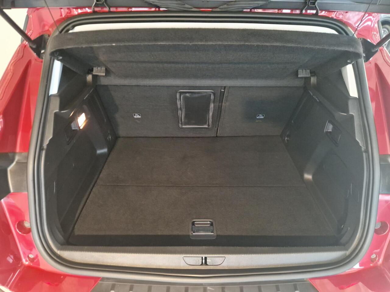 Opel Grandland 1.6 Turbo Plug-In Hybrid Business Elegance SOH 90,5% | Navigatie | Parkeersensoren voor en achter | Apple Carplay/Android Auto