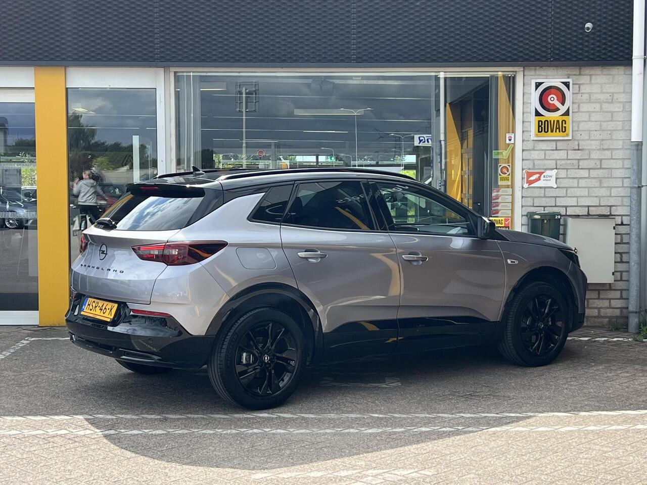 Opel Grandland 1.2 Turbo GS | Rondom zicht camera | Navigatie | Climate Control | DAB | LED | Cruise Control | Lichtmetaal |