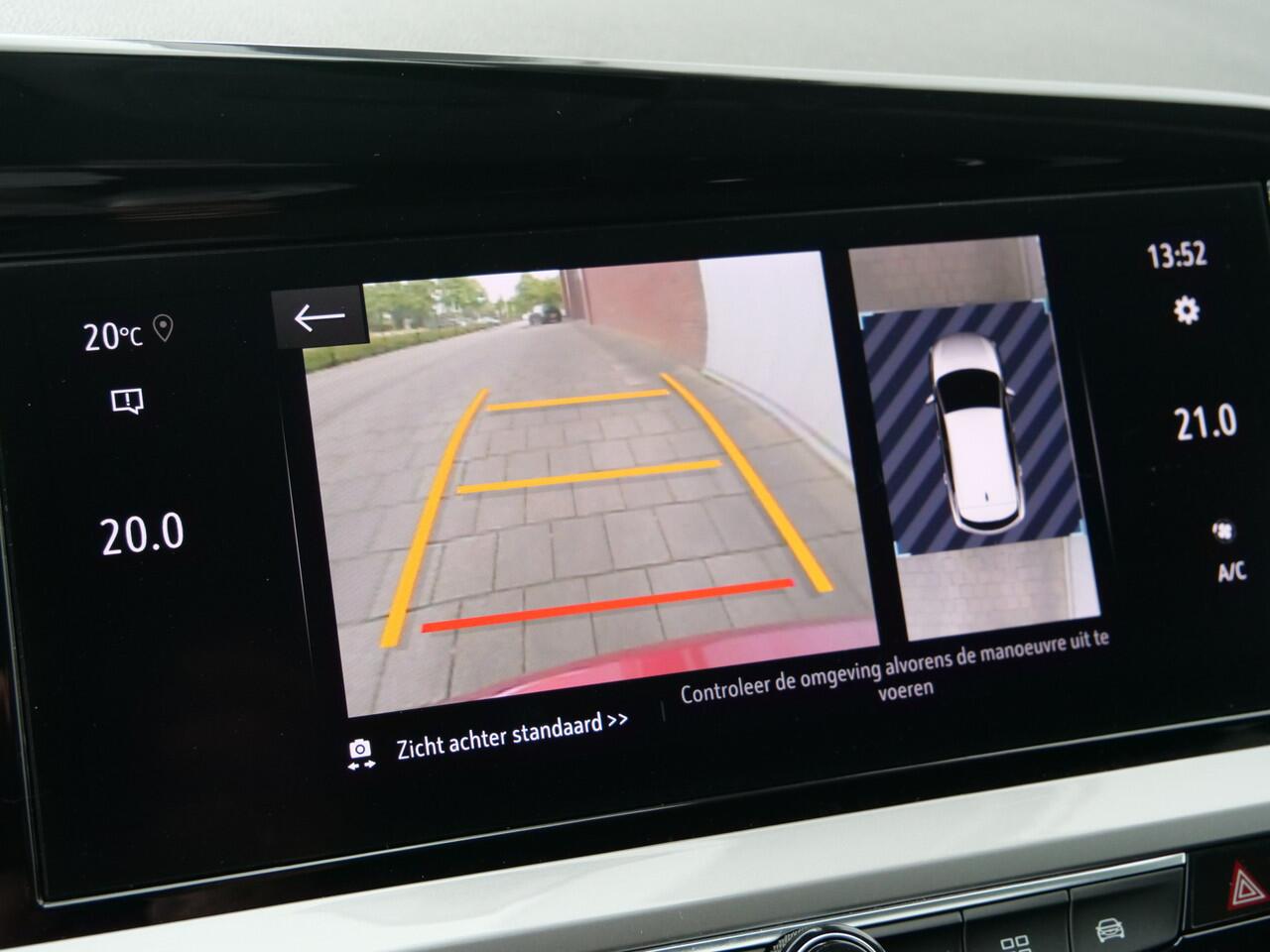 Opel Grandland 1.2 Turbo 130pk Ultimate Automaat LED / Navigatie / Camera