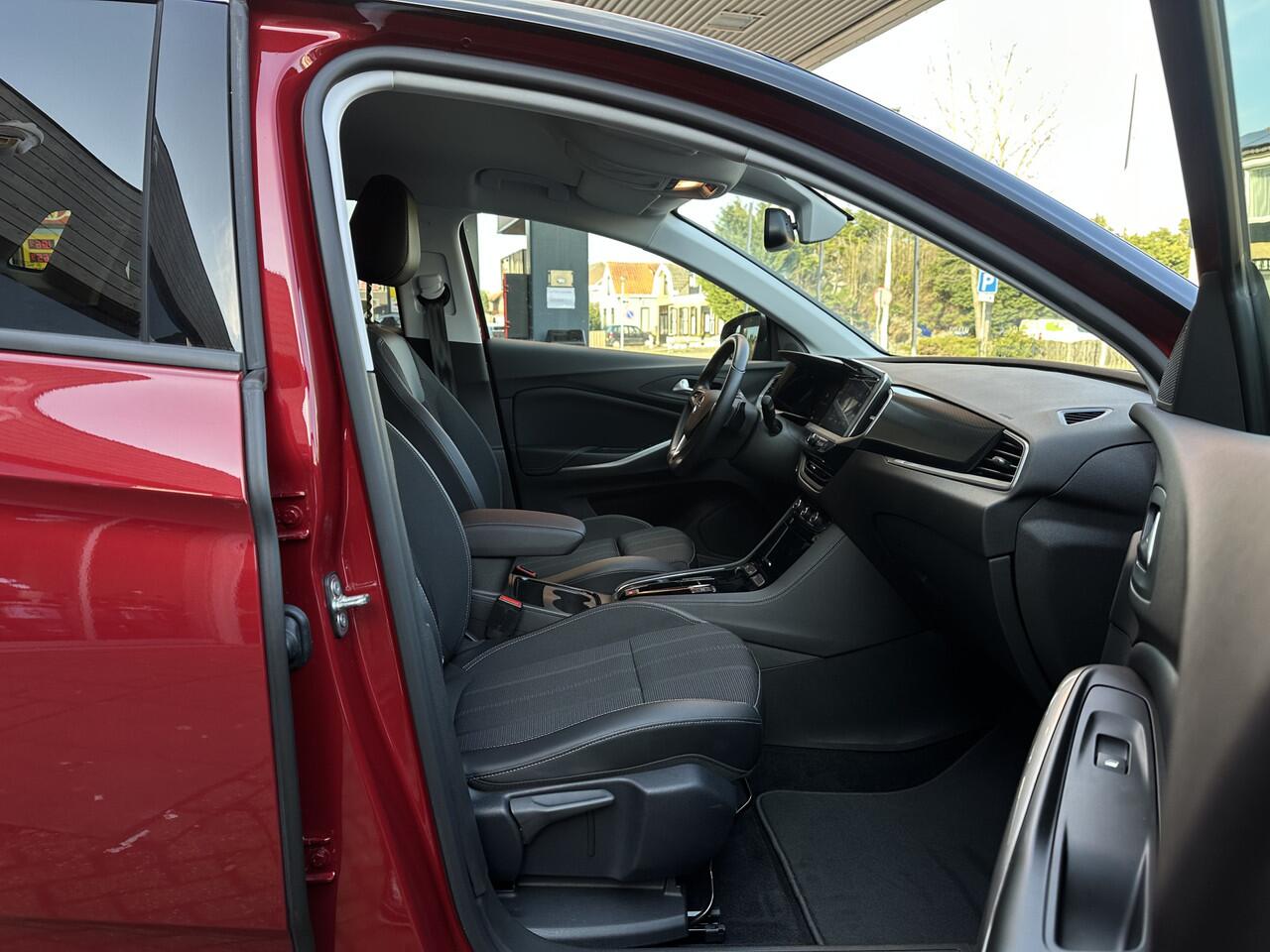 Opel Grandland 1.2 Turbo Elegance Camera/Dodehoek sensor/Keyless Open
