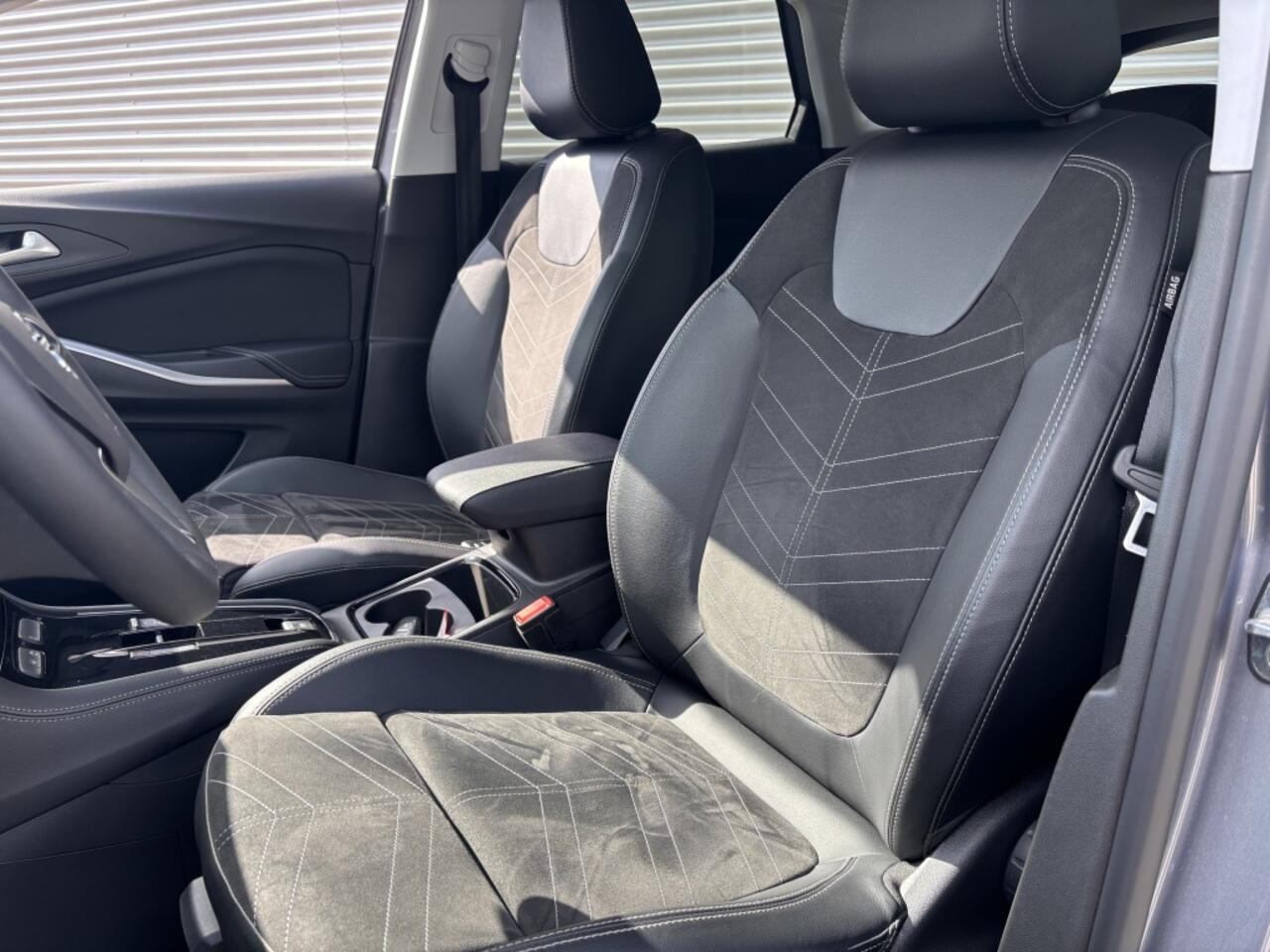 Opel Grandland 1.2 Turbo (130Pk) Ultimate Clima Camera Géén Afleverkosten