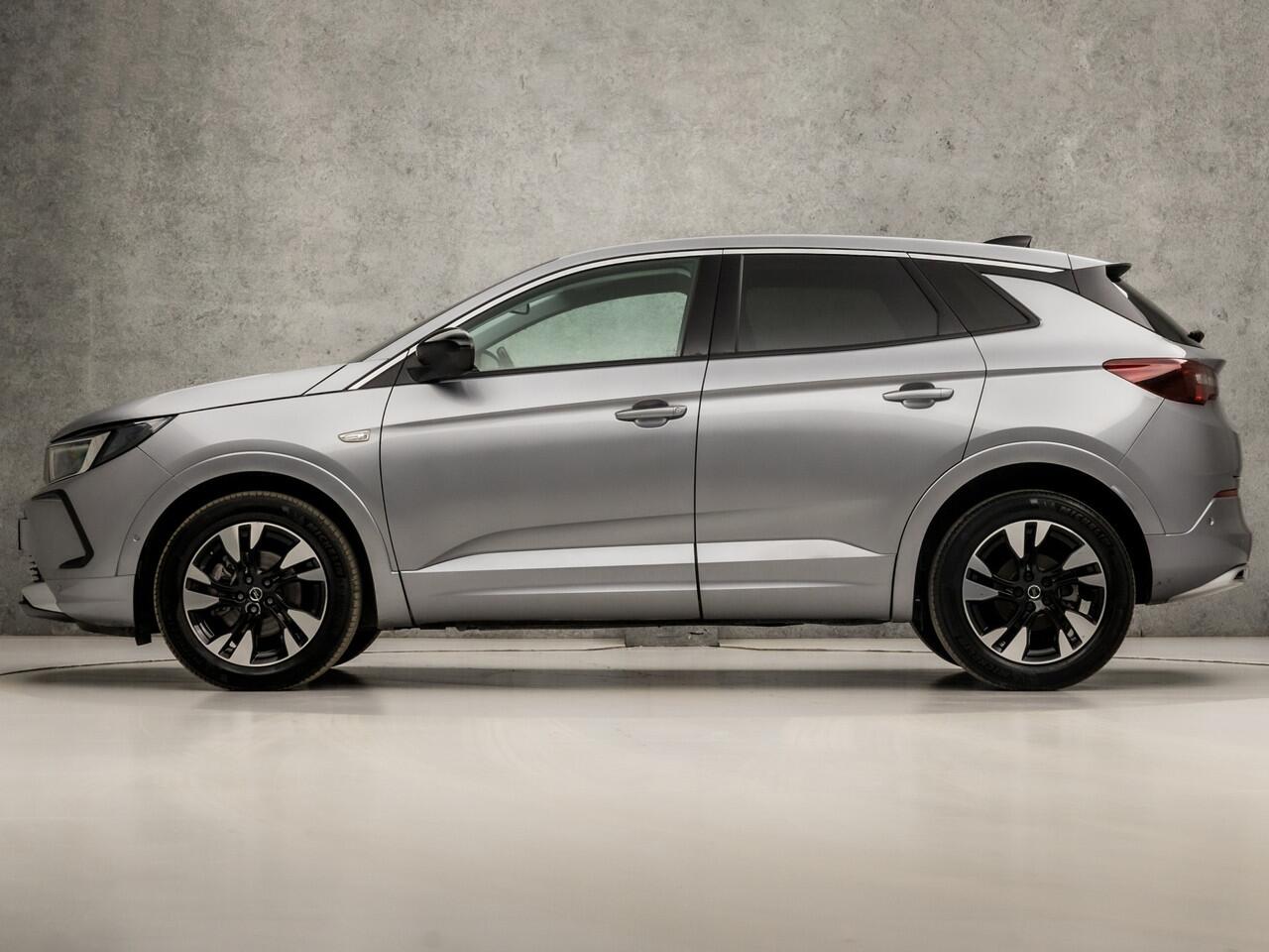 Opel Grandland 1.2 Turbo Elegance Sport Automaat (VIRTUAL COCKPIT, APPLE CARPLAY, GROOT NAVI, 360 CAMERA, SPORTSTOELEN, LEDER, LANE ASSIST, NIEUWE APK, NIEUWSTAAT)