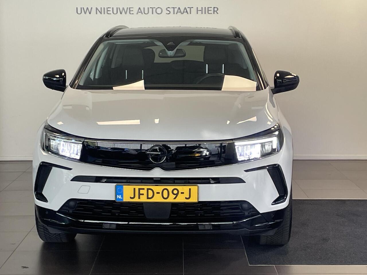 Opel Grandland GS 1.2 Turbo 130pk EAT8 | AGR-STOELEN | NAVI | STOEL- EN STUURVERW. | ISOFIX | FULL LED | CAMERA |