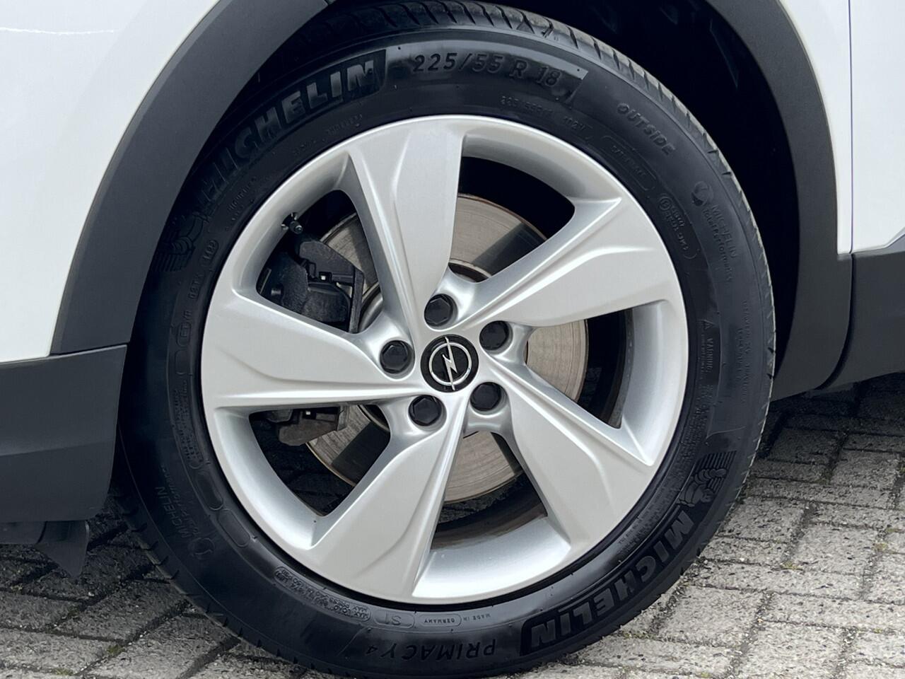 Opel Grandland 1.6 Turbo Plug-In Hybrid | Navigatie/Android/Apple Carplay | LM Velgen 18" | Achteruitrijcamera | Adaptive Cruise Control | Stuur Verwarmd |