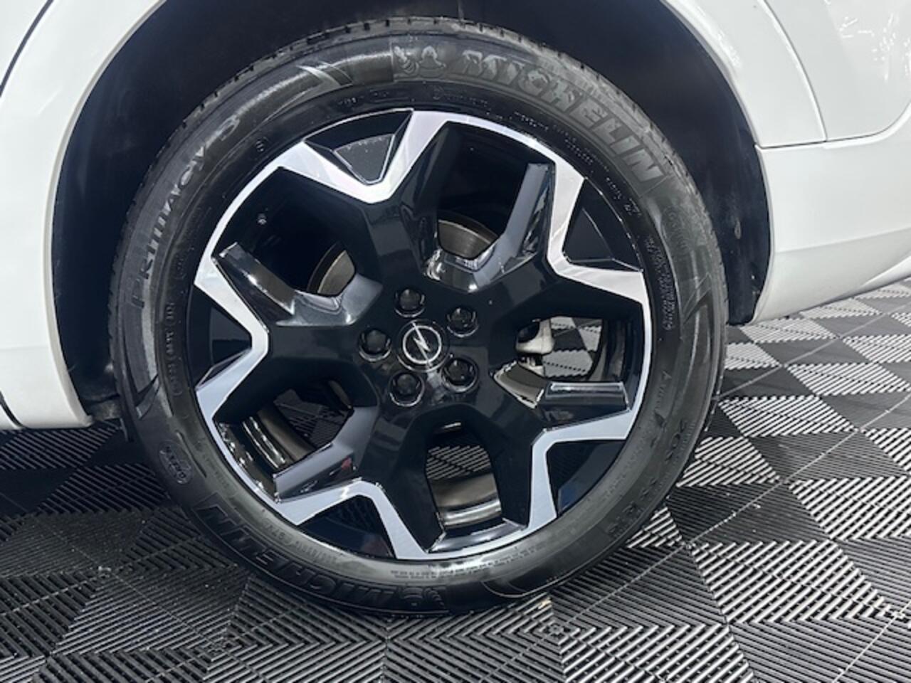 Opel Grandland 1.2 Turbo Ultimate Navi, Clima, Winterpakket Camera