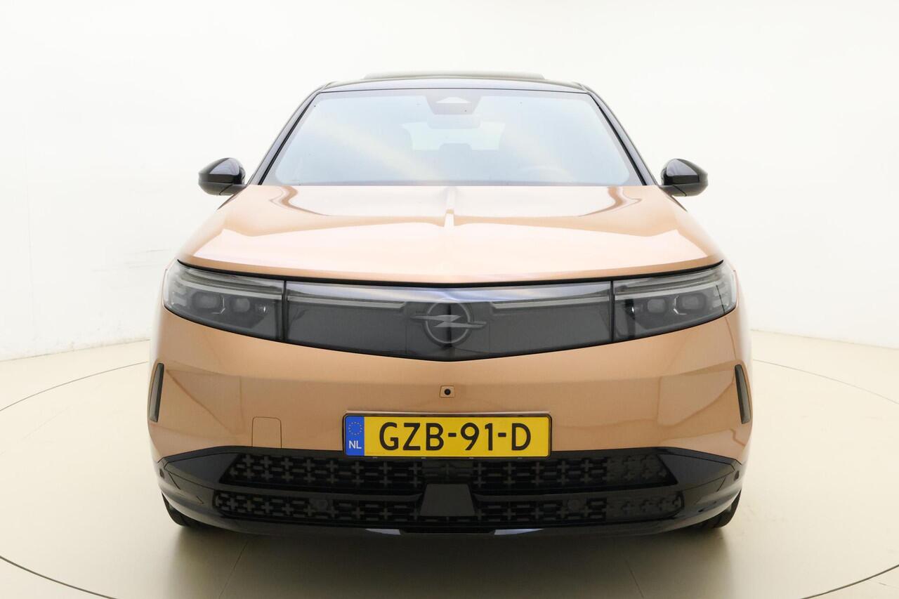 Opel Grandland Electric GS 73 kWh | Navigatie | Glazen schuif/kanteldak | AGR Stoelen | Zwart dak | Keyless | Stoel & Stuurverwarming | Adaptive Cruise control