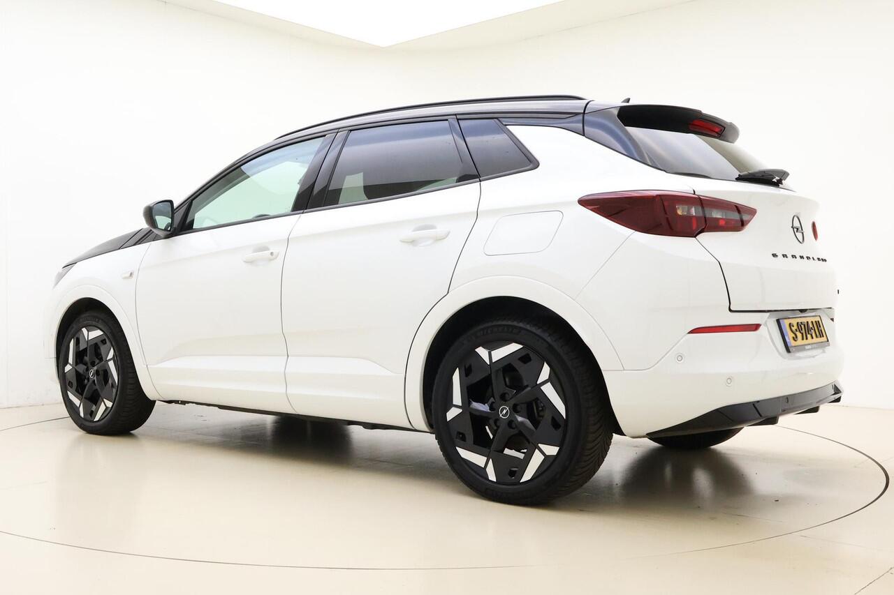 Opel Grandland 1.6 Turbo Plug-In Hybrid 300pk 4x4 GSe | Adaptive Cruise Control | 360° Camera | Stoelverwarming | Elektrische achterklep | Night Vision | Camera | 19'' LM Velgen