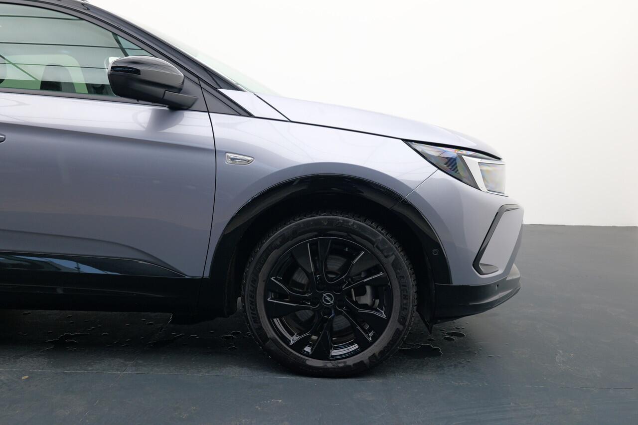 Opel Grandland 1.6 Turbo Plug-In Hybrid GS | Trekhaak | 18" Licht metaal | Stuurverwarming