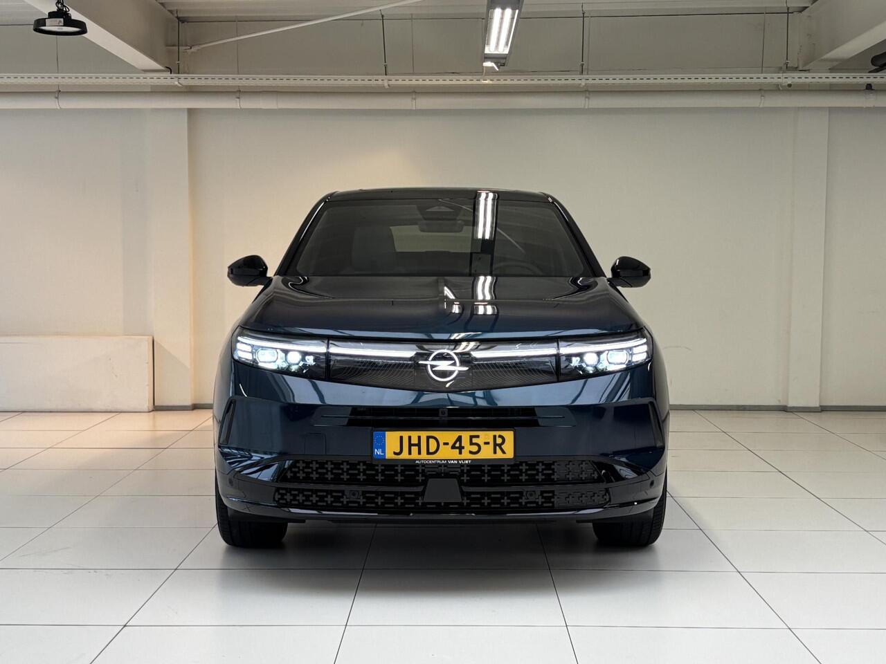 Opel Grandland 1.6 Turbo Plug-in-Hybrid GS Stoelverwarming | Stuurverwarming | Afneembare trekhaak | Focal Audio | Panoramadak