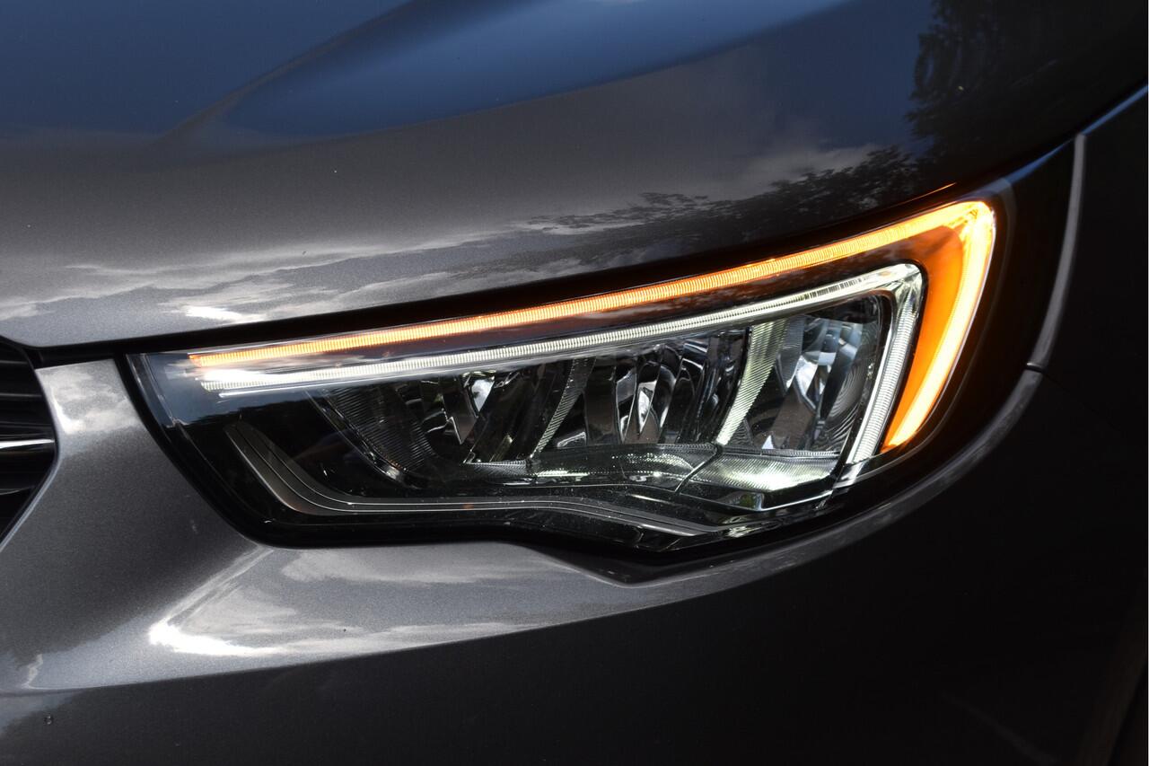 Opel Grandland 1.2 Turbo Elegance 131 PK Winter pakket | DAB | Carplay / Androidauto | Stoelverwarming 4x | Camera | Trekhaak | 4-Seasons | LED verlichting