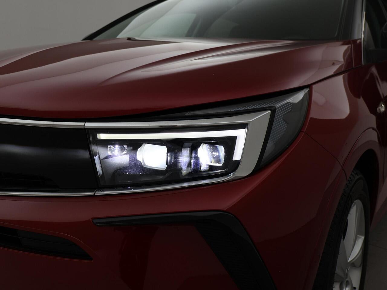 Opel Grandland 1.6 TURBO PLUG-IN 224 PK ULTIMATE + TREKHAAK | ADAPTIVE CRUISE | STUUR/STOELVERW. | LED