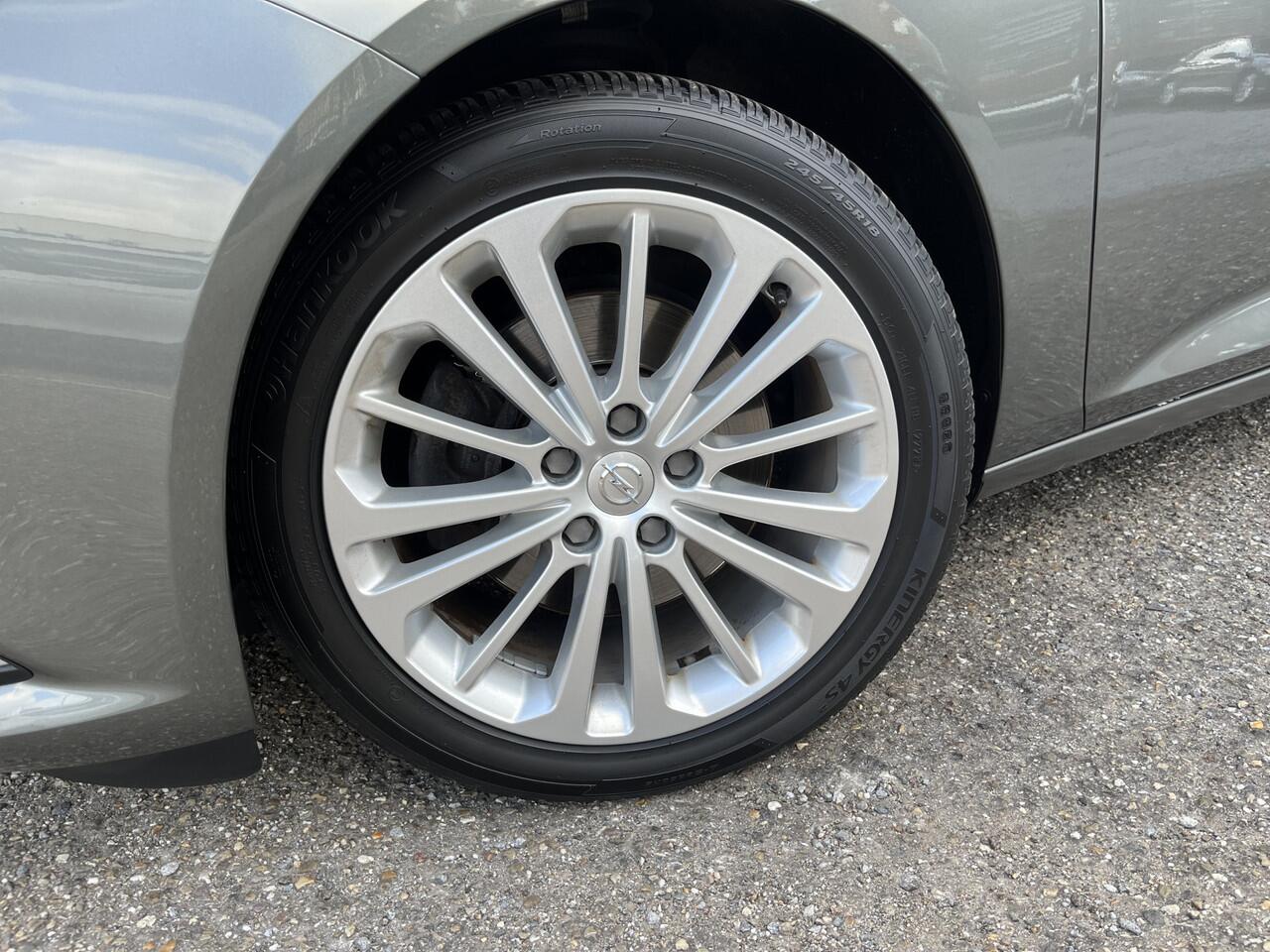 Opel INSIGNIA Sports Tourer 1.5 Turbo Innovation // LED // HALF LEDER // CAMERA+SENSOREN // NAVI // STUUR+STOELVERWARMING //