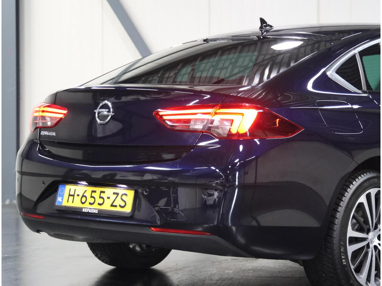 Opel INSIGNIA 165PK Executive | 1ste eigenaar | AUTOMAAT | AppleCarplay/Android Auto | Navigatie | LEER | Verwarmde Stoelen | Dodehoek Detectie | Parkeersensoren | Climate Control | Adaptive cruise control |