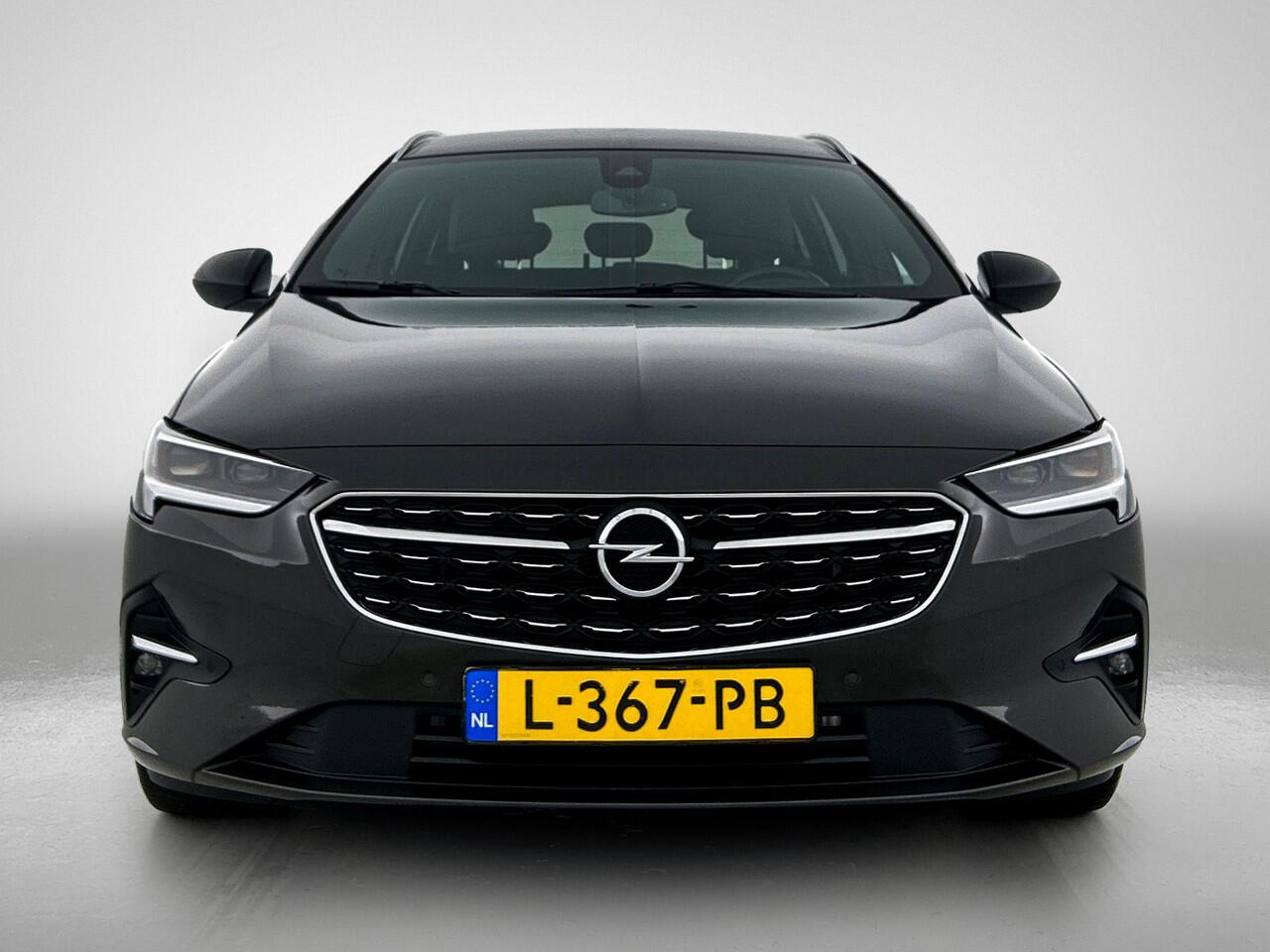 Opel INSIGNIA Sports Tourer 1.5 CDTI 123PK Business Elegance / Leder / Trekhaak / Camera / Stoel-Stuurverwarming / Xenon / Airco-ecc. / Apk 01-2026