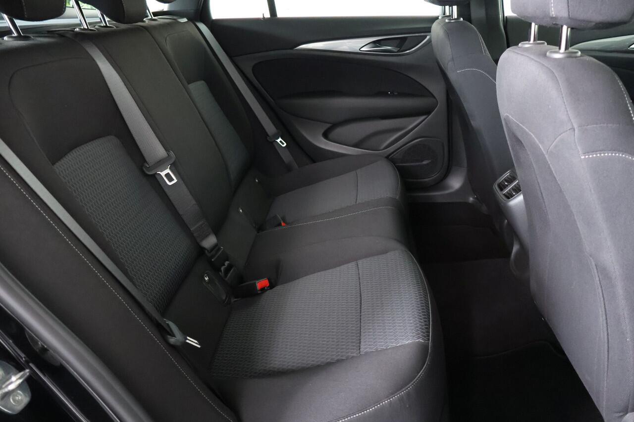 Opel INSIGNIA Sports Tourer 1.5 CDTI Business / LED / Aut / Navigatie / CarPlay