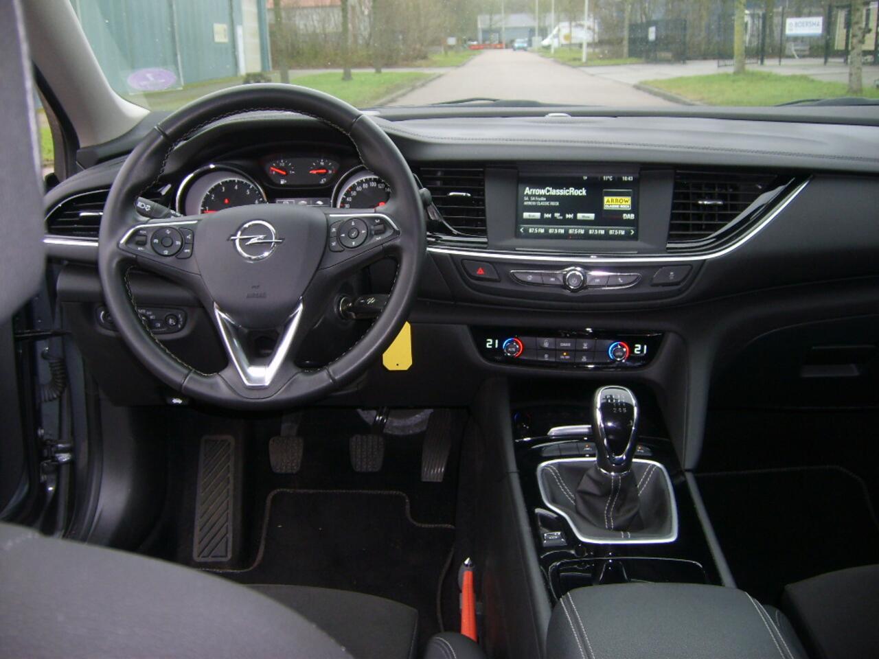 Opel INSIGNIA Grand Sport 1.5 Turbo Business Executive Schuifdak