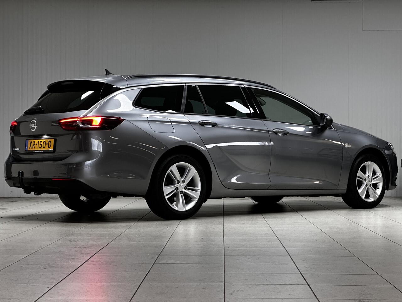 Opel INSIGNIA Sports Tourer 1.5 Turbo Edition/ 141pk/ Trekhaak/ Stoel + Stuurverw./ Apple + Android/ Camera/ 17'' LMV/ Lane-Assist./ Voorruitverw./ Dode-Hoek DET./ DAB+/ Grootlicht Assist./ Extra getint glas.