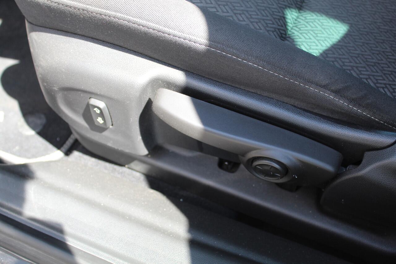 Opel INSIGNIA Sports Tourer 1.5 Turbo Business