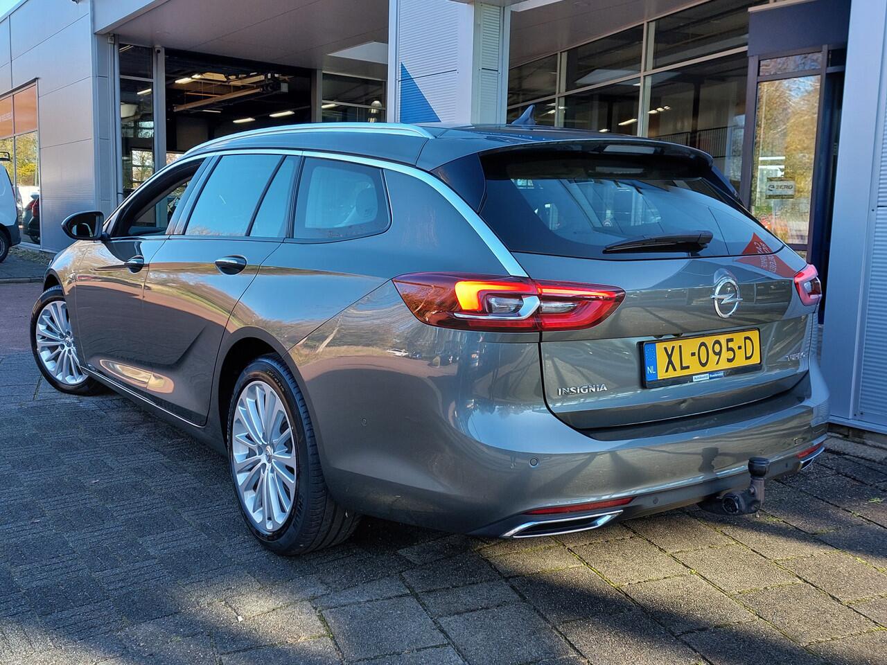 Opel INSIGNIA Sports Tourer 1.6 Turbo 200pk Automaat Business Executive | Navi | Apple Carplay+Android Auto | Clima | Cruise | Keyless Entry | Pdc V+A+Camera | Dodehoek+Rijstrooksensor | 18''lm | Trekhaak