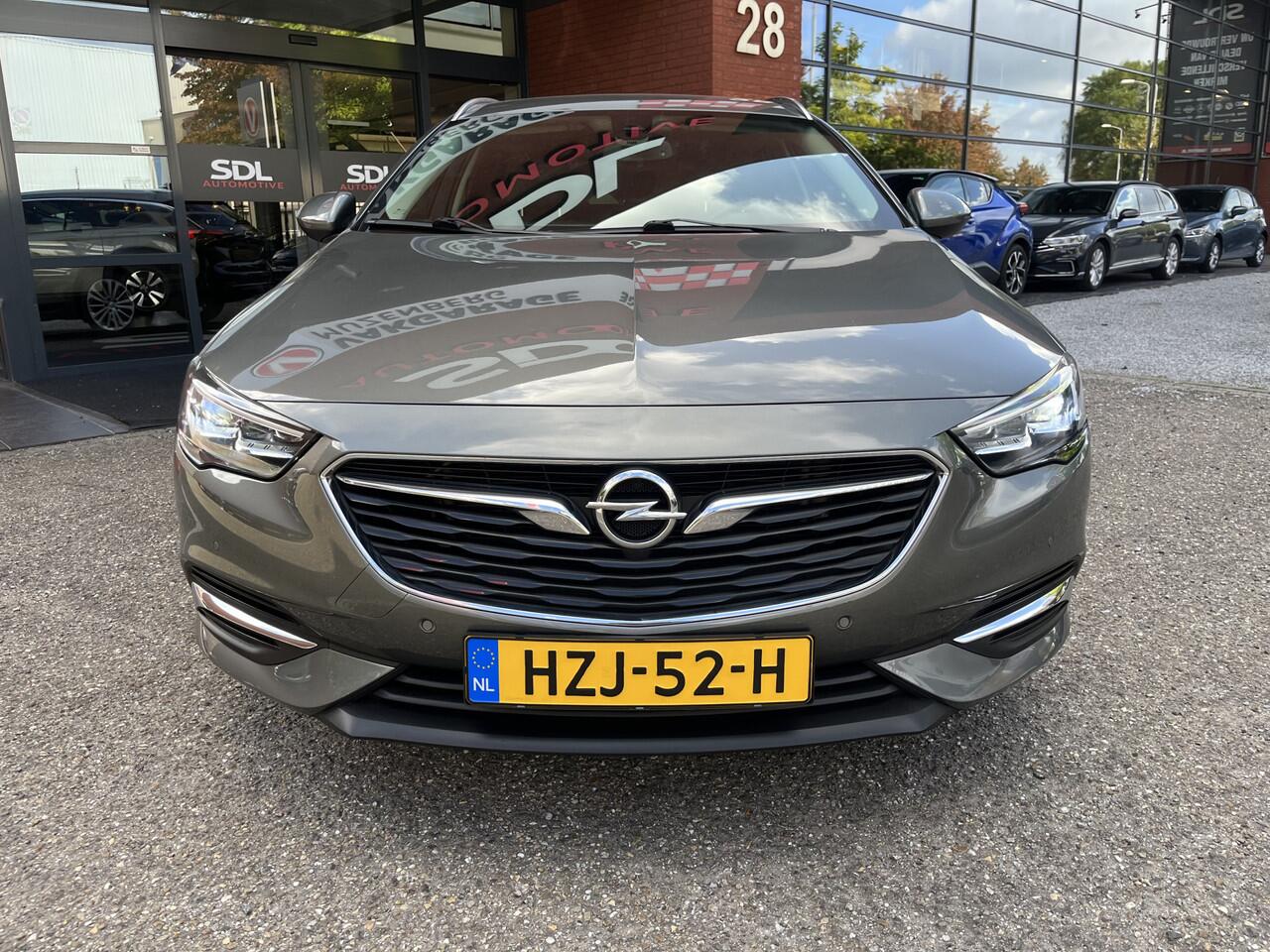 Opel INSIGNIA Sports Tourer 1.5 Turbo Innovation // LED // HALF LEDER // CAMERA+SENSOREN // NAVI // STUUR+STOELVERWARMING //