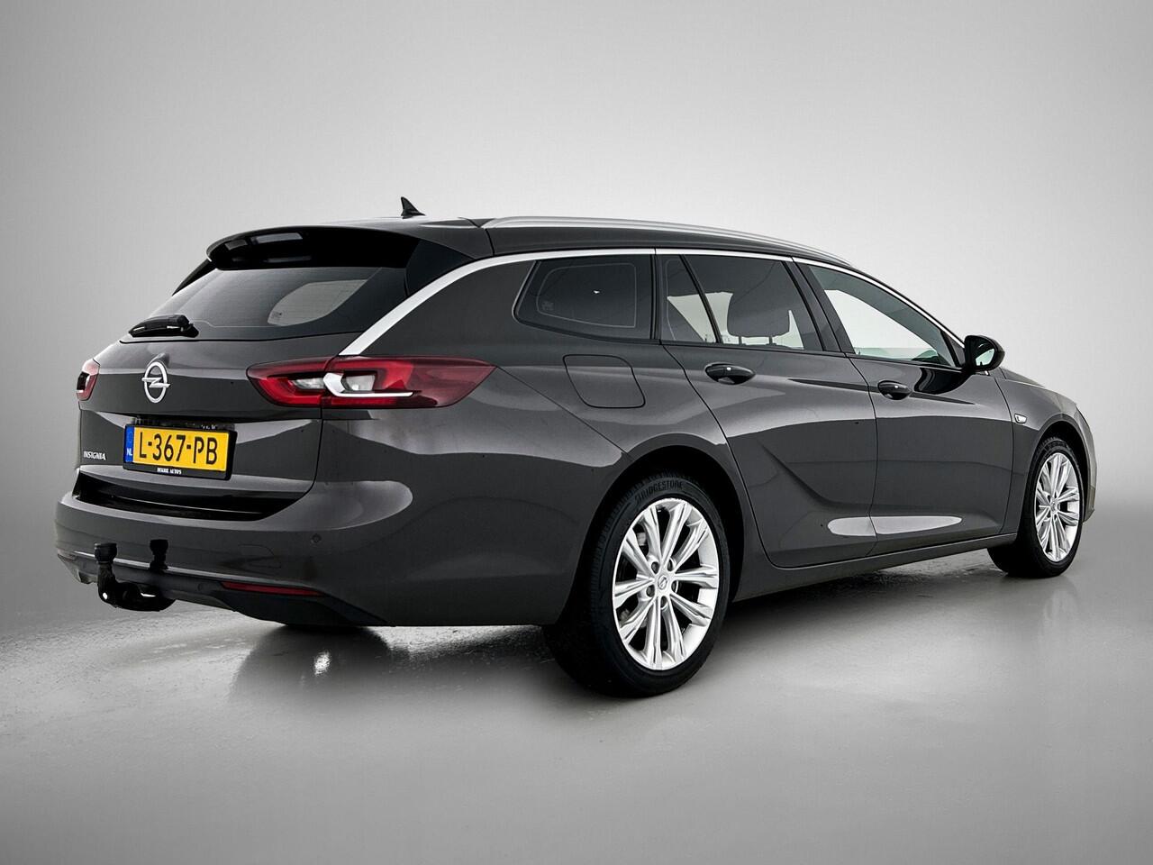 Opel INSIGNIA Sports Tourer 1.5 CDTI 123PK Business Elegance / Leder / Trekhaak / Camera / Stoel-Stuurverwarming / Xenon / Airco-ecc. / Apk 01-2027