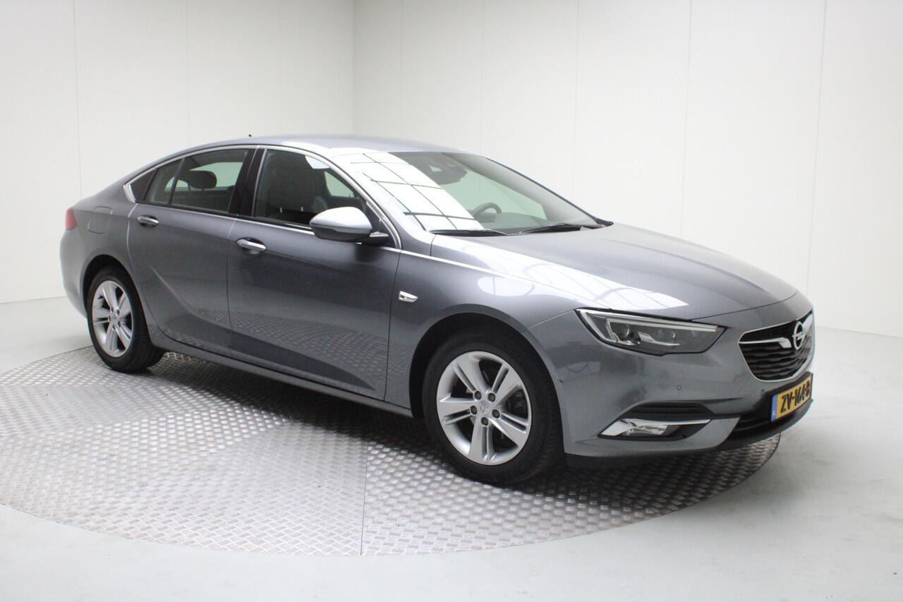 Opel INSIGNIA Gr Sport 1.5 T Business Executive | Automaat | PDC v&a | Luxe AGR Stoelen / Carplay / Keyless Entry