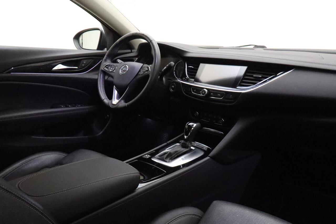 Opel INSIGNIA Sports Tourer 1.5 Turbo Business Executive Automaat | Lederen bekleding | Navigatie | Stoelverwarming & Ventilatie | Keyless | Lichtmetalen velgen | Parkeersensoren