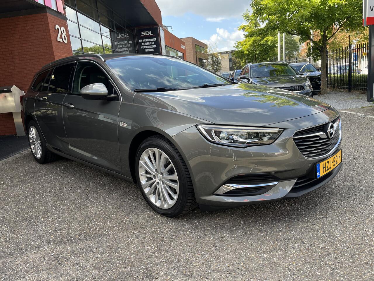 Opel INSIGNIA Sports Tourer 1.5 Turbo Innovation // LED // HALF LEDER // CAMERA+SENSOREN // NAVI // STUUR+STOELVERWARMING //
