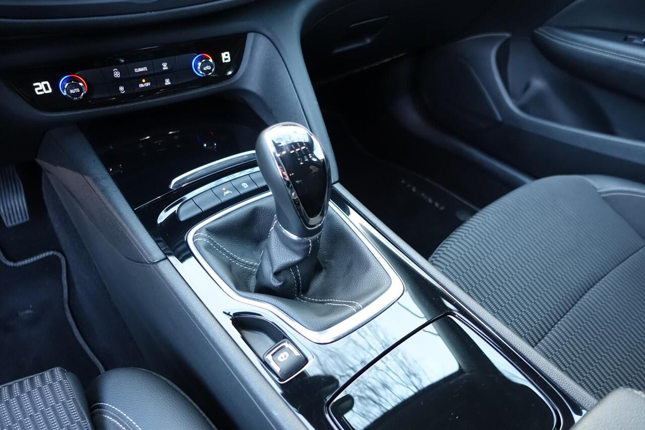 Opel INSIGNIA Grand Sport 1.5 Turbo Business Executive l Navigatie l Camera l Trekhaak