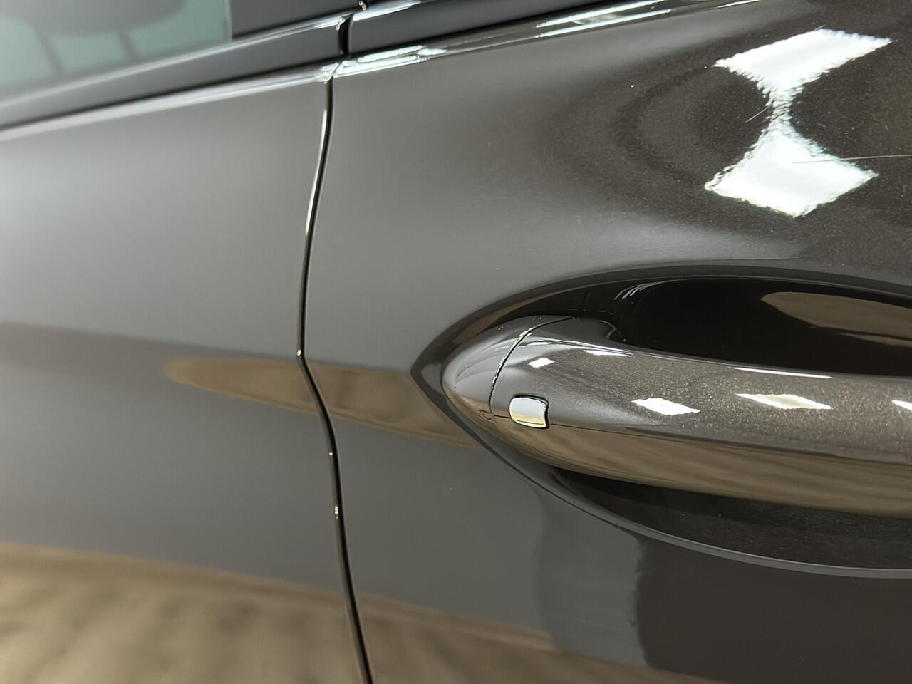 Opel INSIGNIA Grand Sport 1.5 CDTI Business Elegance Airco ECC | LED | Camera | Navigatie | Trekhaak | Cruise Control | Stuurverwarming | Apple Carplay Android Auto | Isofix | NAP |