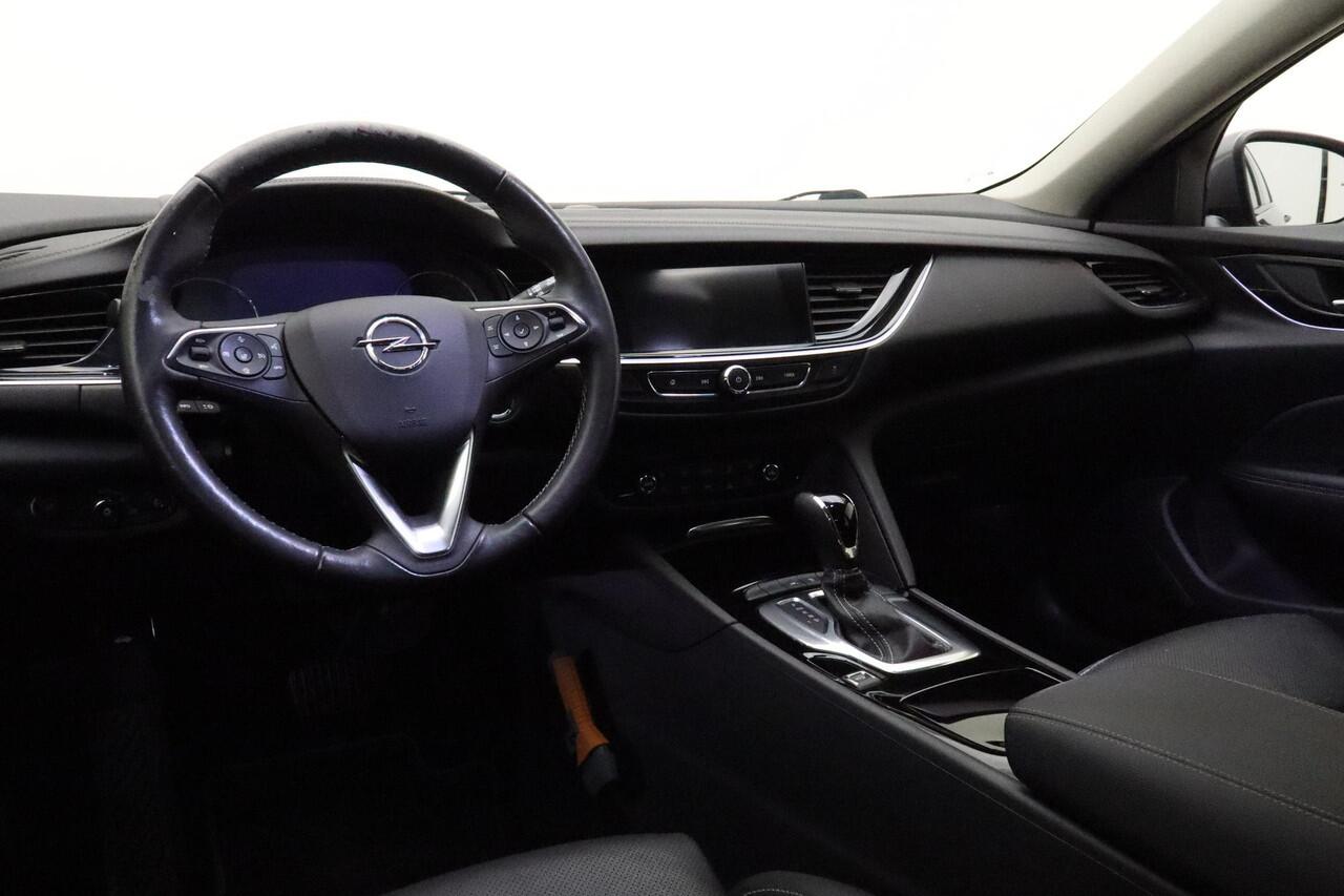 Opel INSIGNIA Sports Tourer 1.5 Turbo Business Executive Automaat | Lederen bekleding | Navigatie | Stoelverwarming & Ventilatie | Keyless | Lichtmetalen velgen | Parkeersensoren