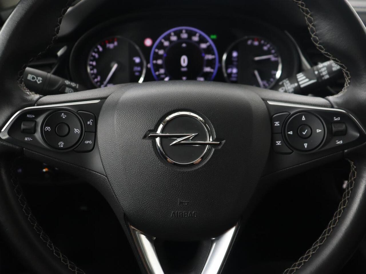 Opel INSIGNIA Sports Tourer 1.5 Turbo Business Executive | Leder | Trekhaak | Stoelverwarming | Camera | DAB | Carplay | Elektrische achterklep | LED