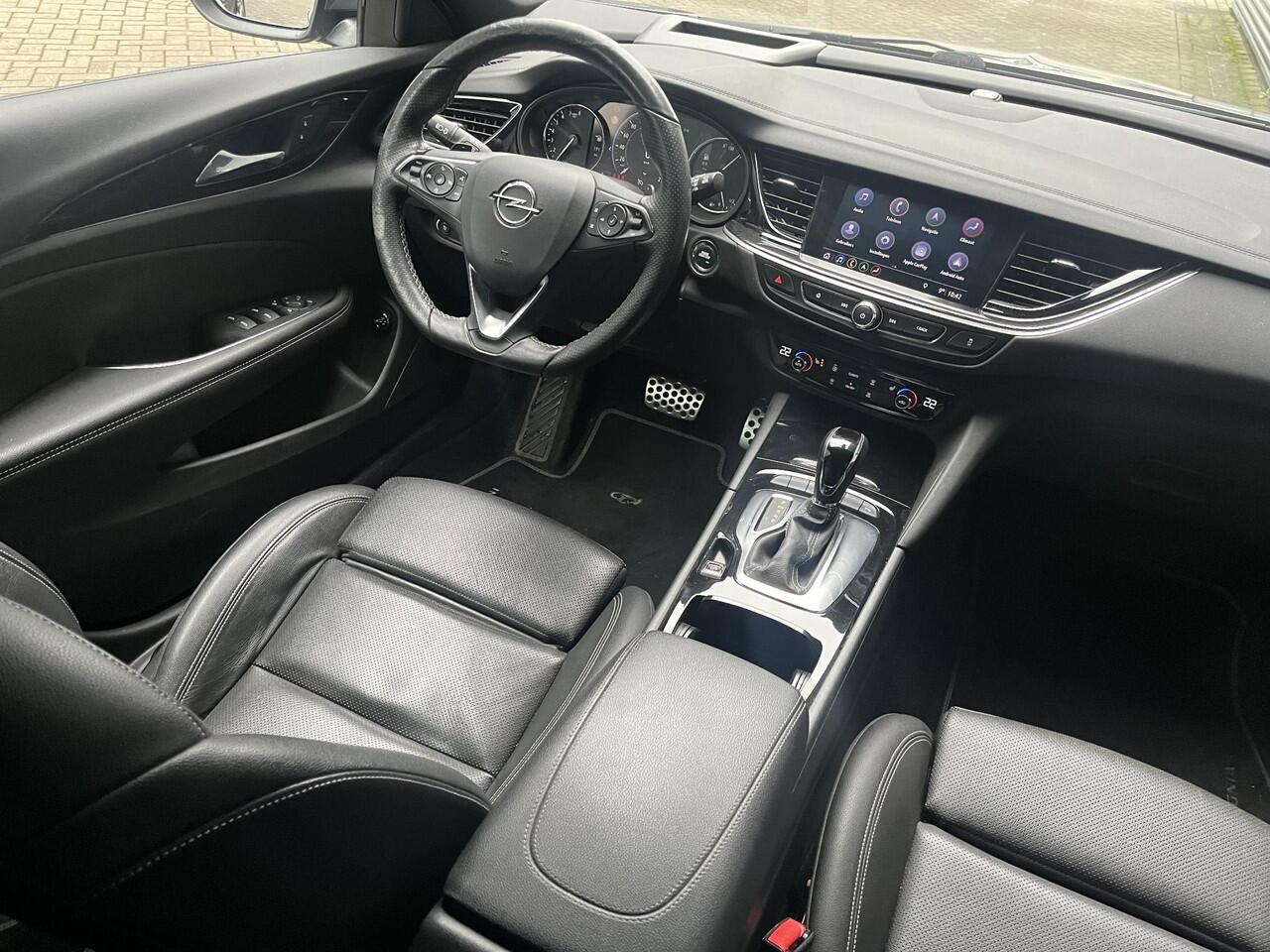 Opel INSIGNIA ST Executive 1.5 Turbo 165pk AT6 | OPC LINE | TREKHAAK | LED MATRIX | LEDER | AGR-STOELEN | ISOFIX | NAVI | ACHTERUITRIJCAMERA |
