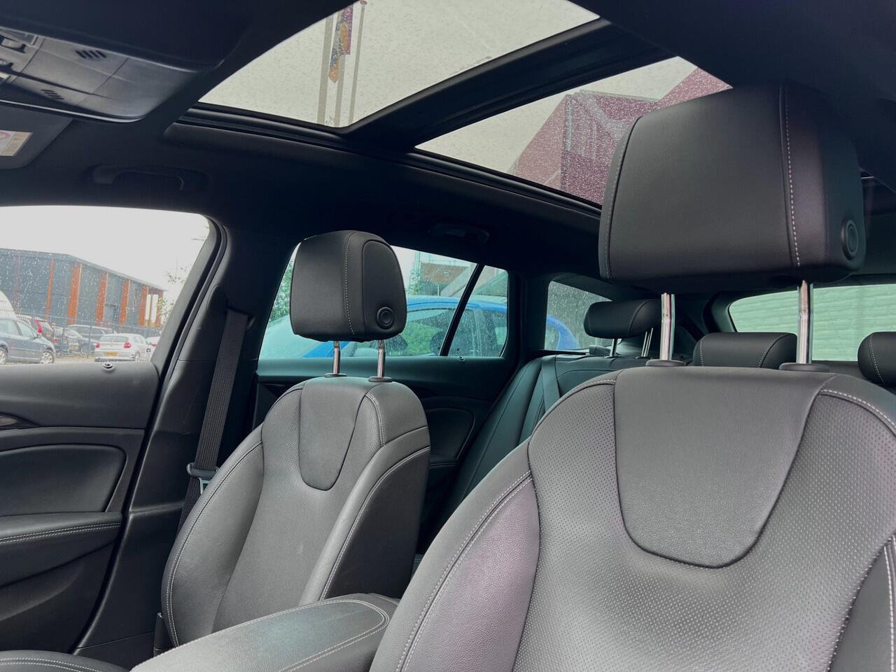 Opel INSIGNIA Sports Tourer 1.5 CDTI/H6/Executive/Matrix-led/Pano/Bose/Trekhaak/Leder