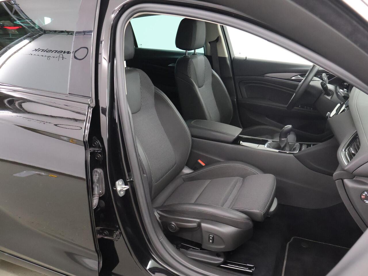 Opel INSIGNIA Grand Sport 1.6 Turbo Innovation | Navigatie | Head-Up | Comforstoelen | Parkeercamera | Climate Control | Keyless Go |