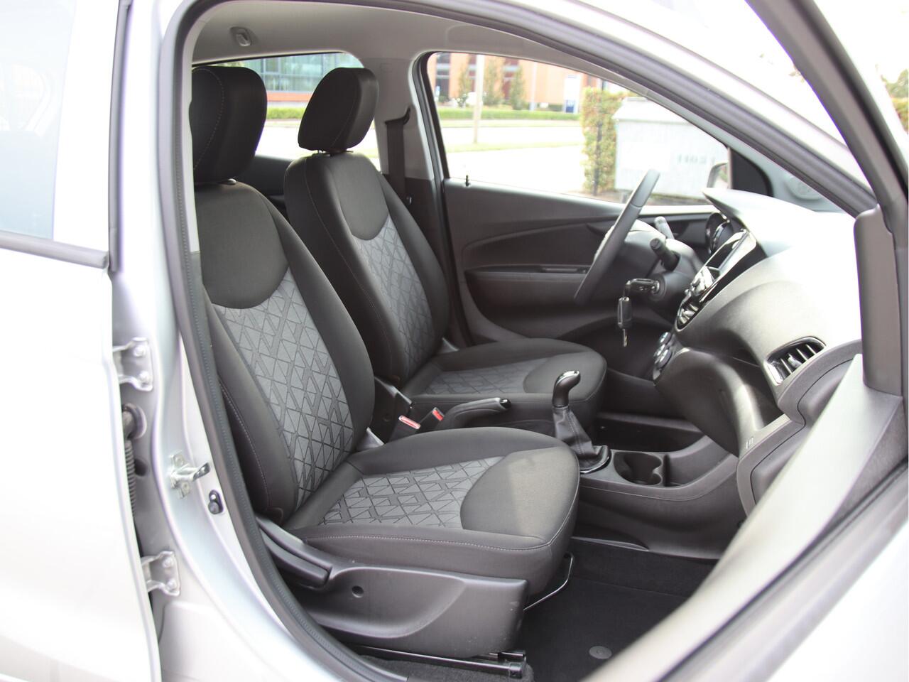 Opel KARL 1.0 ecoFLEX 120 Jaar Edition IntelliLink Carplay-Navi, Cruise, NL auto Aanbieding!