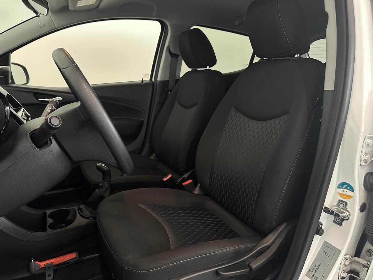 Opel KARL 1.0 Rocks Online Edition | Navigatie | Airco | Cruise Control | Lichtmetalen velgen 15" | Apple Carplay/Android Auto | 1e eigenaar!