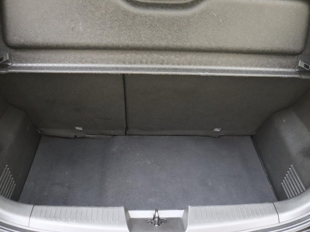 Opel KARL 1.0 ecoFLEX 120 Jaar Edition | Airco | Navigatie | Cruise |