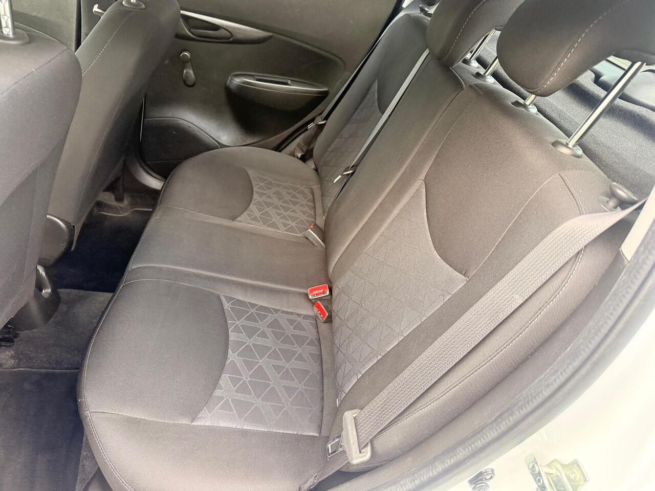 Opel KARL 1.0 ecoFLEX 120 Jaar Edition