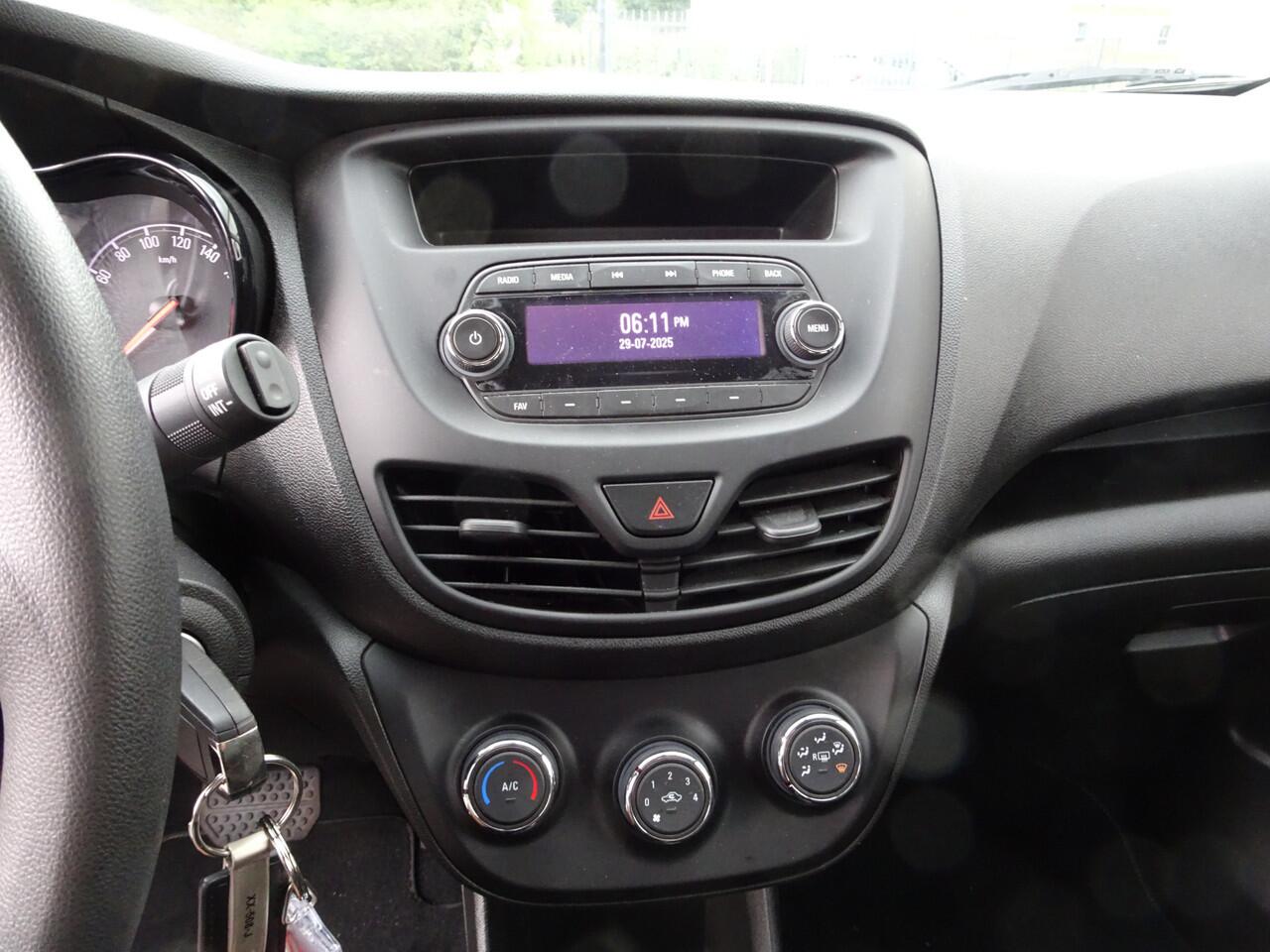 Opel KARL 1.0 ecoFLEX Edition Automaat, cruise controle, parkeersensoren, airco, elektrische ramen, centrale vergrendeling, enz.