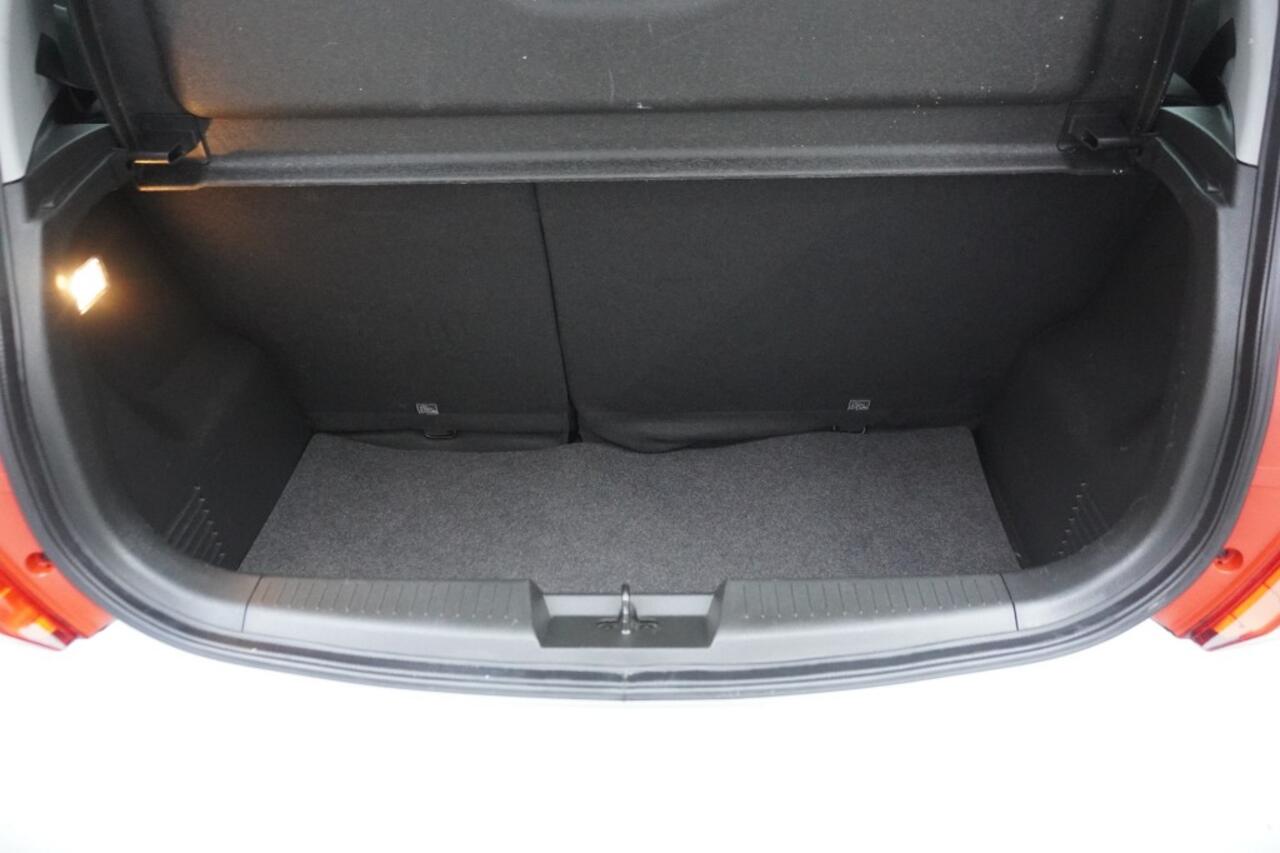 Opel KARL 1.0 Innovation / Parkeersensoren / Winterpakket / Navi / DAB+