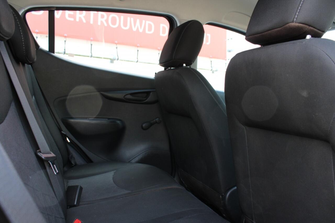 Opel KARL 1.0 120 Jaar Edition