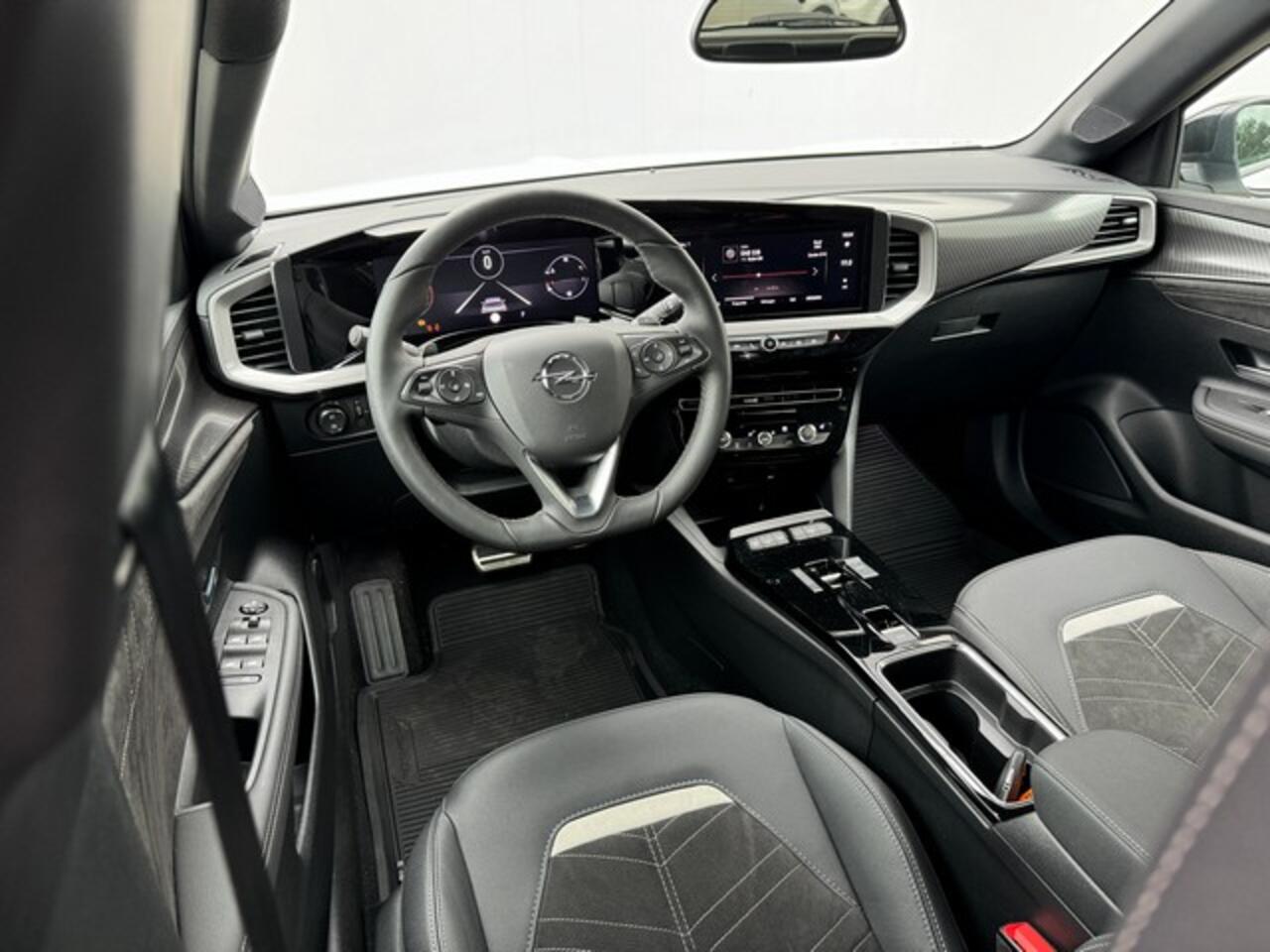 Opel MOKKA 1.2 Turbo Ultimate Automaat met 18inch, Stoel/Stuurverwarming, Alcantara, Adap.Cruise, LED, Dodehoek