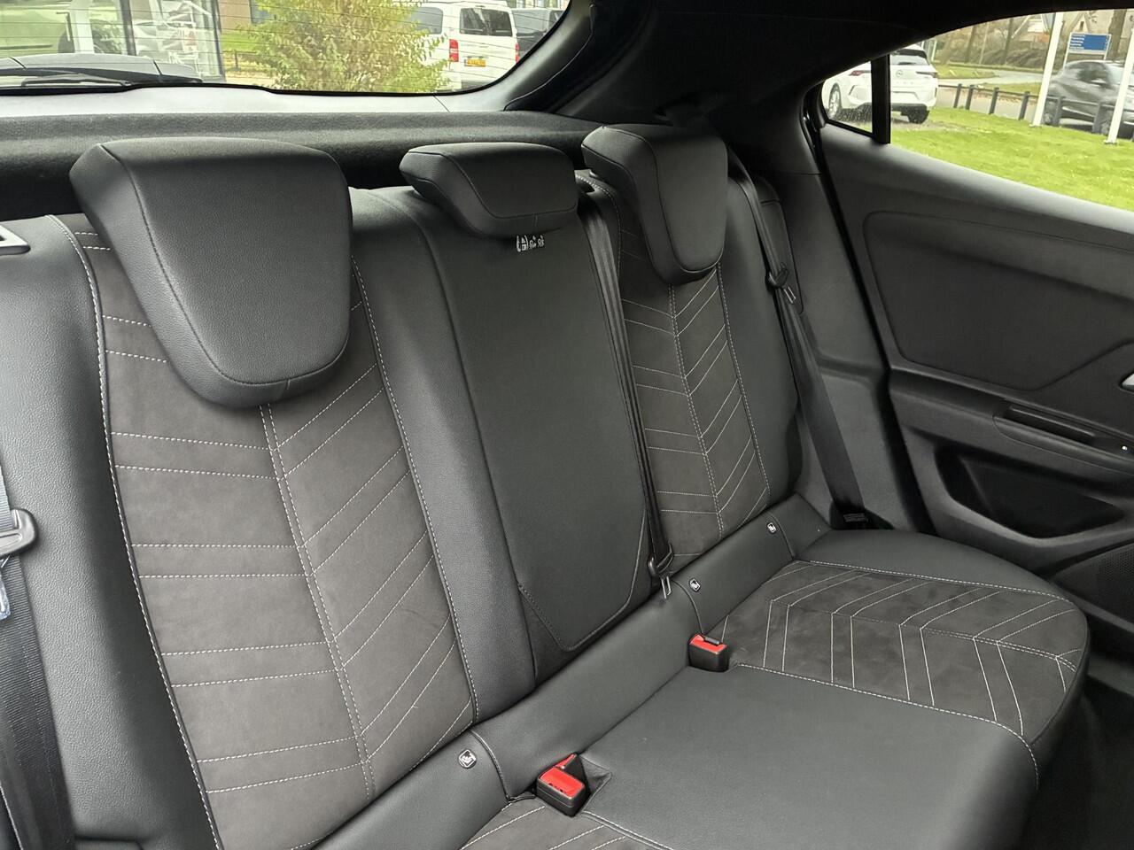 Opel MOKKA 1.2 Turbo Ultimate | Black Pack | Alcantara bekleding | Navigatie | Achteruitrijcamera | LED koplampen | Climate Control