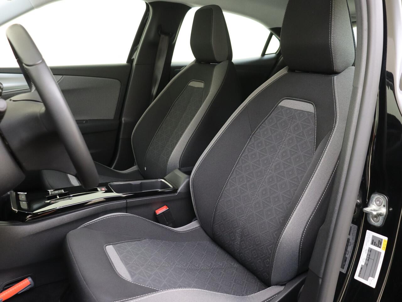 Opel MOKKA Electric Level 2 50 kWh Parkeersensoren | Camera achter | Apple carplay | Android auto