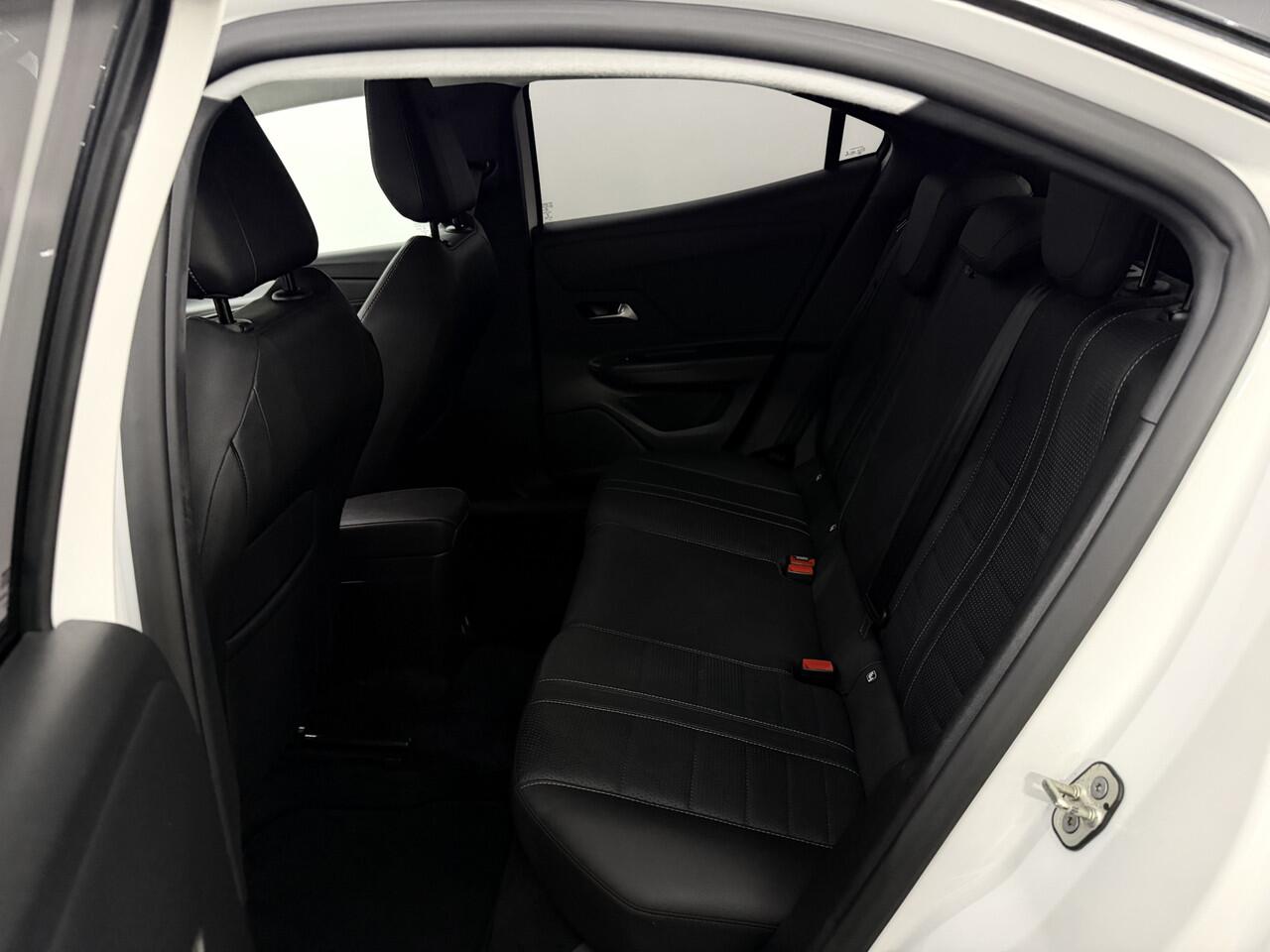 Opel MOKKA 1.2 Turbo Ultimate Leder, Camera, Navi, Winterpakket, Cruise control, Virtual desk, Stoelmassage, A start stop