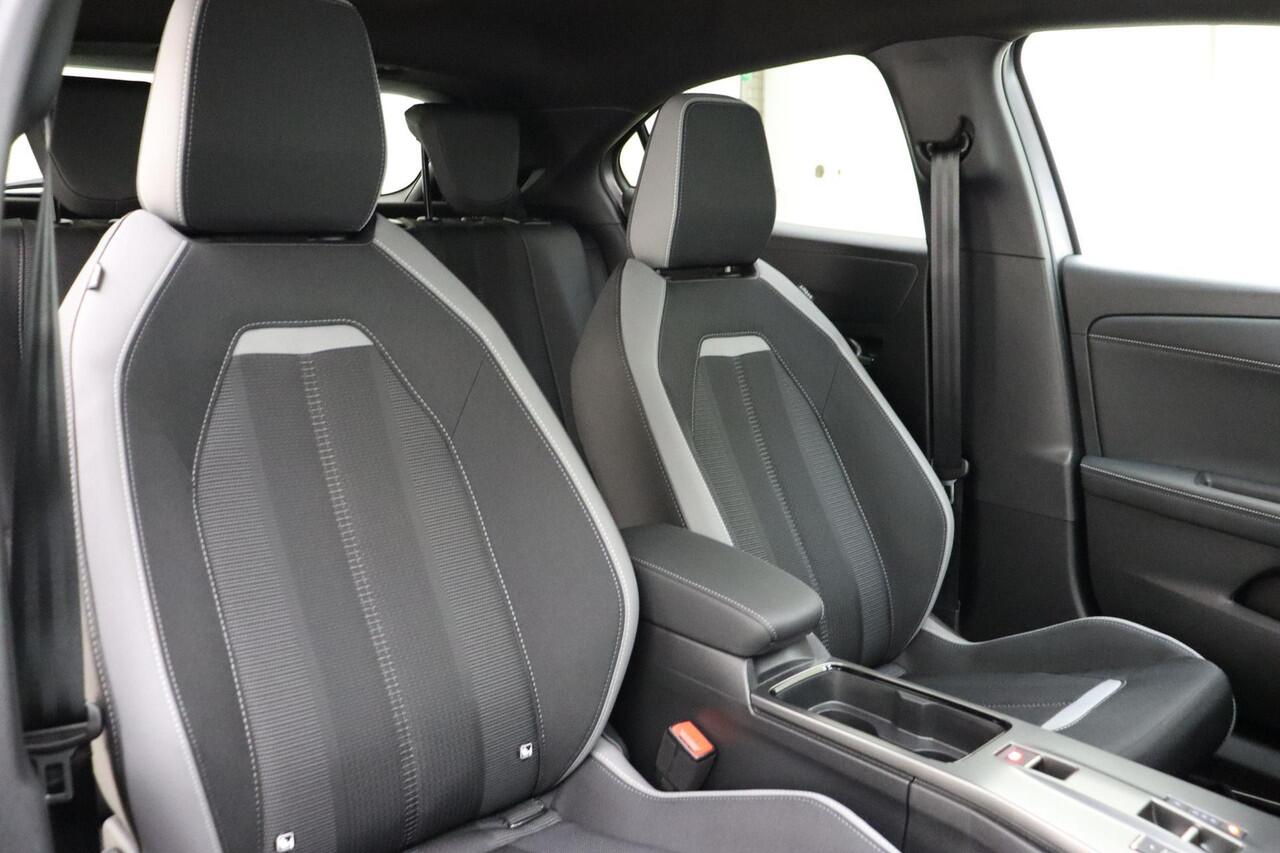 Opel MOKKA Electric GS 54 kWh | ¤7.300,- demo voordeel! | Navigatie | Achteruitrijcamera | 18" lichtmetalen velgen | Warmtepomp | Comfort pakket | Technologie pakket