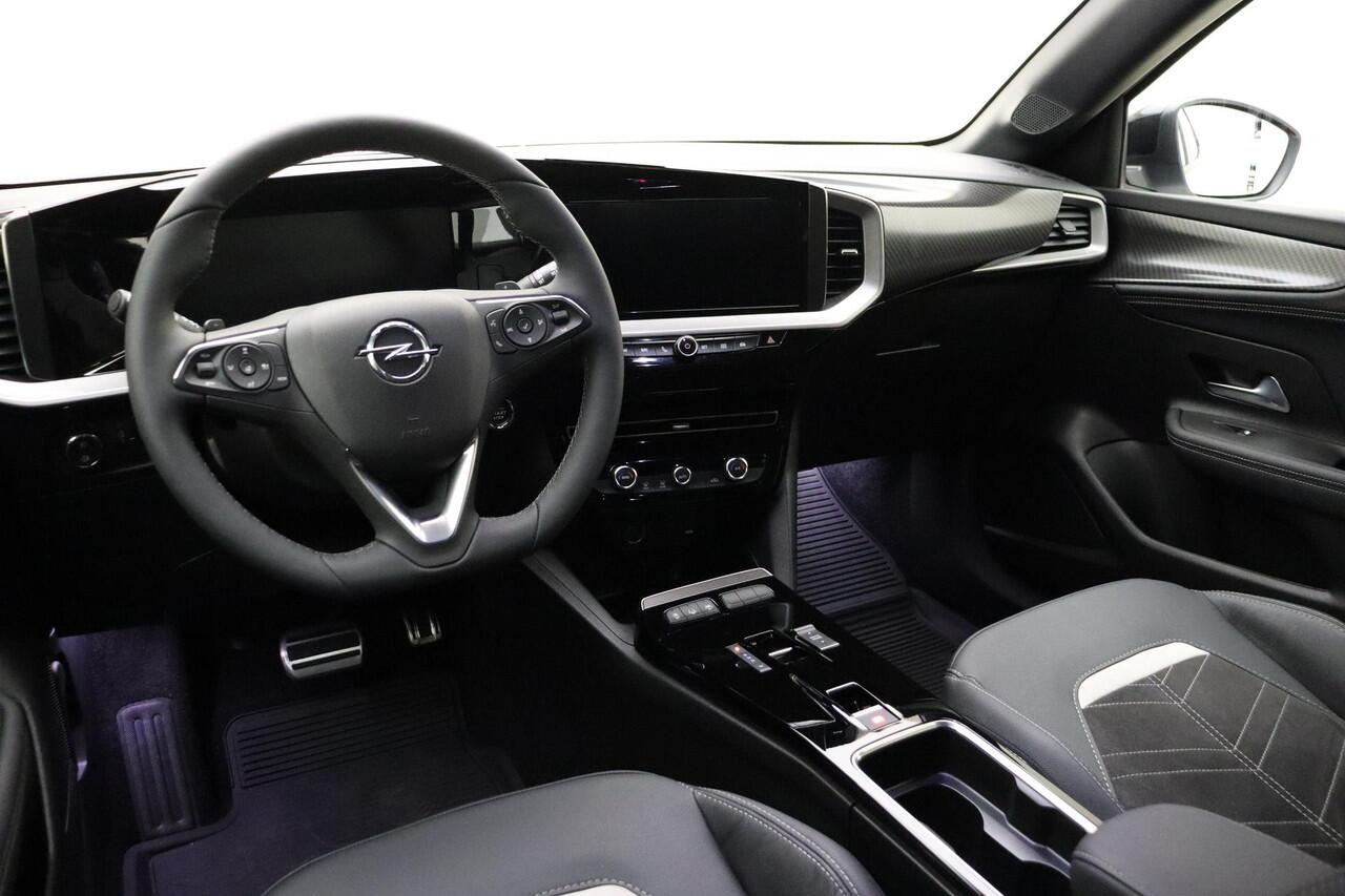 Opel MOKKA 1.2 Turbo Ultimate 130 PK Automaat | Climate control | Keyless | Navigatie via Appla Carplay | Alcantara bekleding | Zwart dak | Lichtmetalen velgen